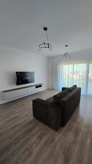 Inchiriez apartament 2 camere, zona Kamsas, et 3/3 cu loc parcare - 7