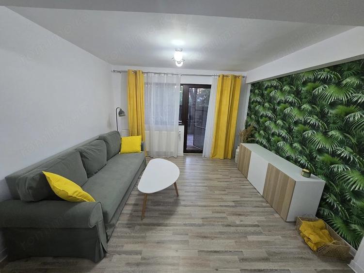 Apartament cu 2 camere decomandat în Odăi