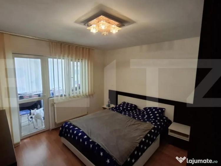 Apartament 3 camere decomandat, etaj 4, balcon, izolat M - 4