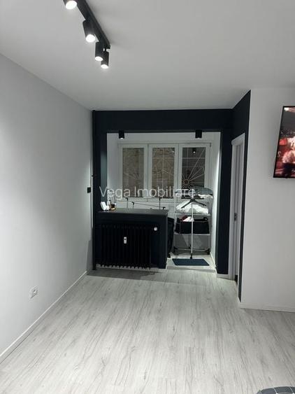 Garsoniera complet renovata LA CHEIE - Iancului