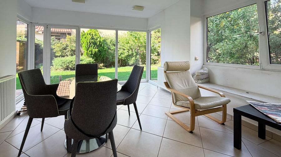 Pipera: Vila spatioasa cu 5 dormitoare si o curte de 350 mp ! - 9