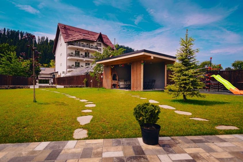Chaletul Tau de Vis din Voronet &acirc; Eleganta, natura si liniste in Bucovina - 14