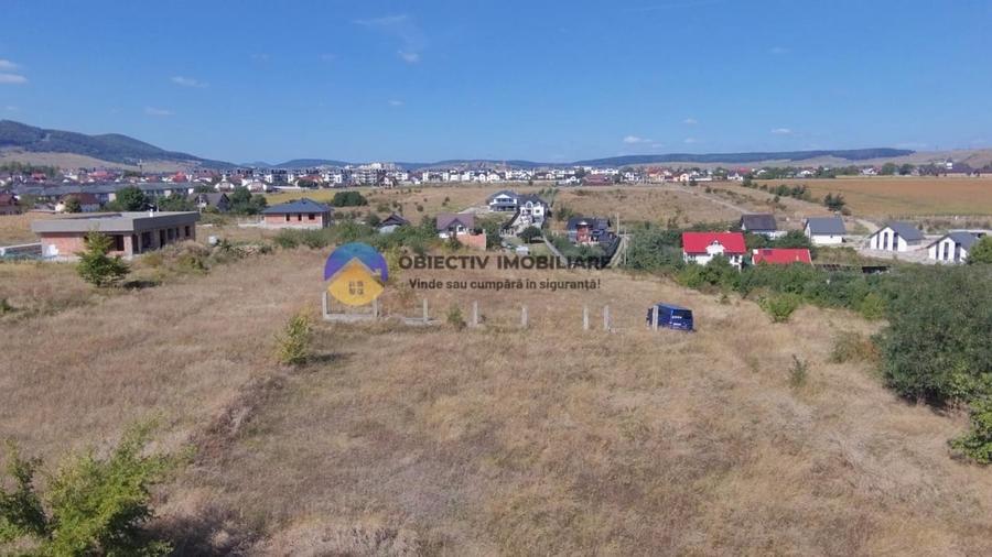 Teren intravilan 1100 mp - zona 1 Mai - 1