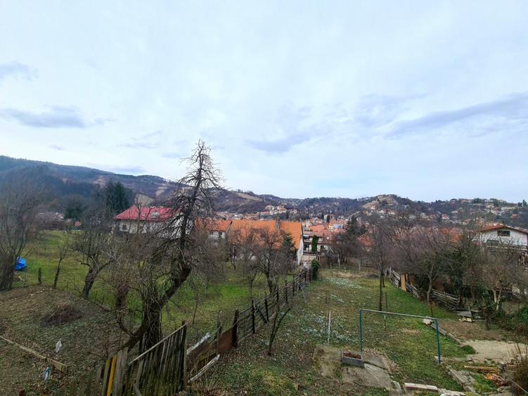 CASA COCHETA CENTRU ISTORIC CU PRIVELISTE-FARA CURTE-PRETABIL PENTRU INVESTITIE - 15