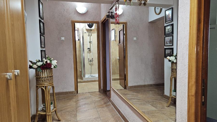 Proprietar vand ap.3 cam decomandat, 2 bai 82 mp, CT, Boxa, Vlad Tepes - 4