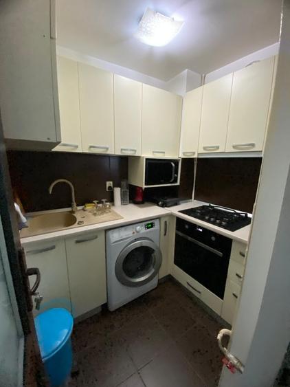 Garsoniera cu balcon etaj 1, mobilata si utilata, zona Mall - 4