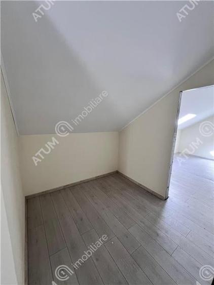 Apartament  4 camere 2 bai balcon situat in zona Rahovei Sibiu - 10