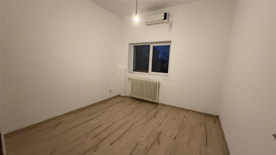 GARSONIERA SPATIOASA CU PARCARE SI BOXA - STEFAN CEL MARE - 3/3 - BLOC 1957 - 1