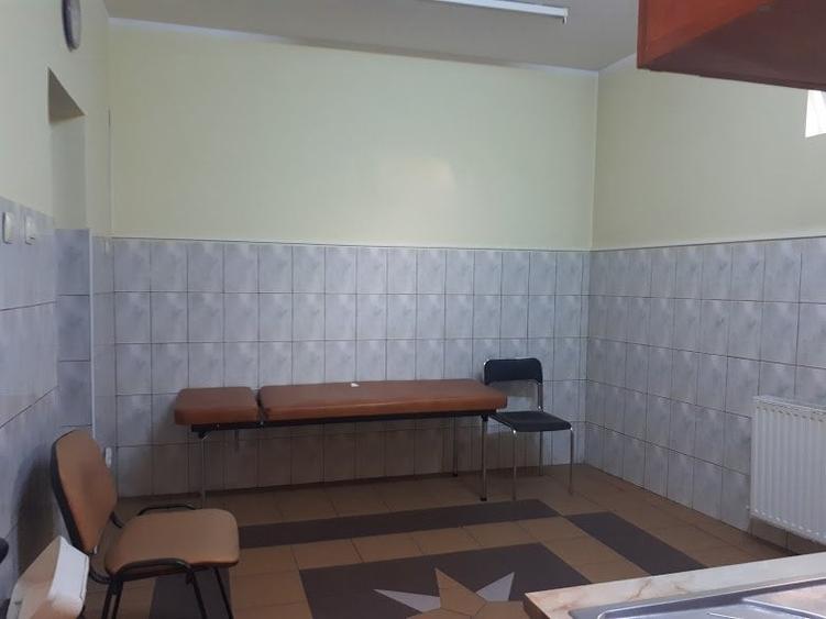 Cladire Birouri- 3 niveluri + 2 corpuri - 13