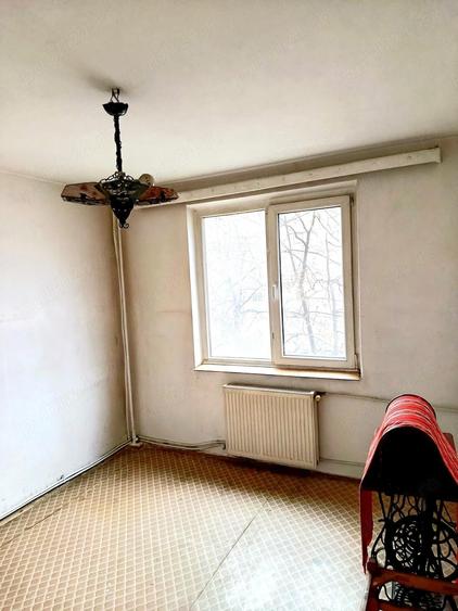 Apartament 3 camere decomandat - 2