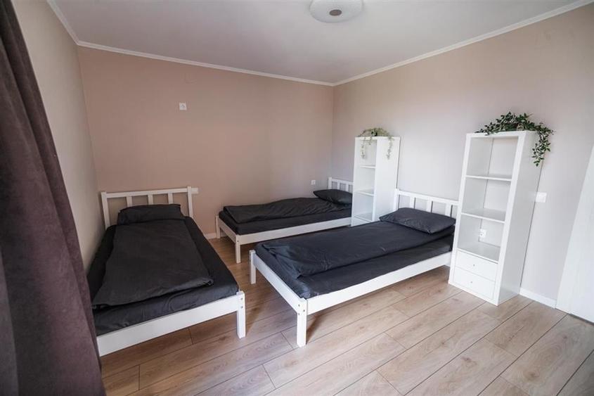 RECO, VILA MODERNA 7 DORMITOARE, BAILE 1 MAI - 7