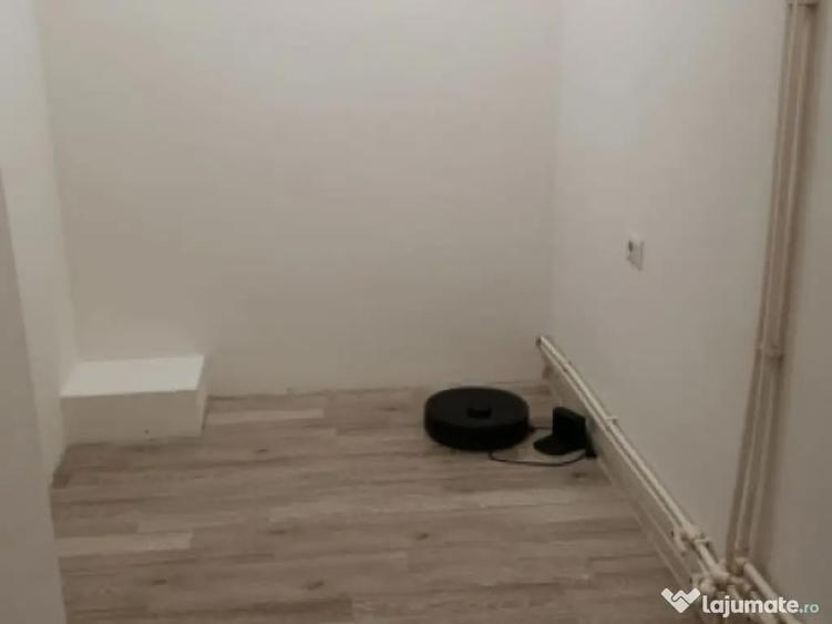 Garsoniera situata in zona FAR - 18