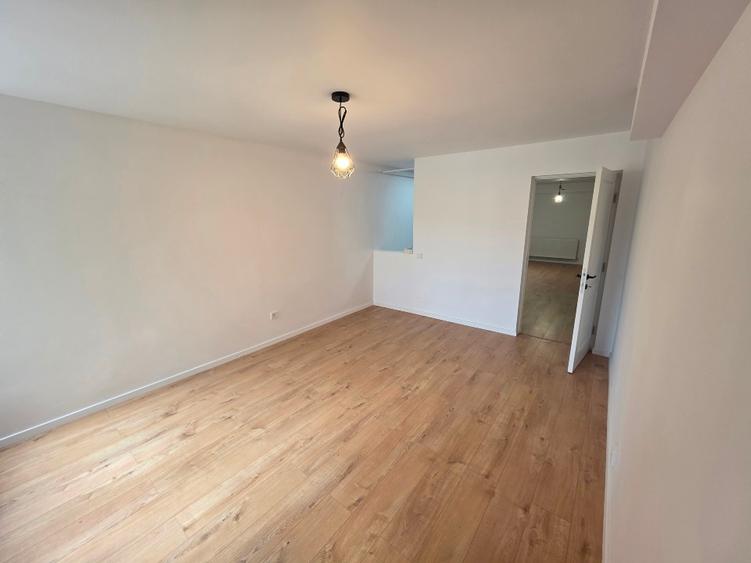 Închiriez spatiu comercial / locuință  - 9