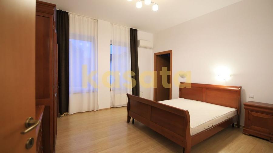 Vilă Individuală de vanzare cu teren de 1.000Mp. - Zona Jolie Ville - 37