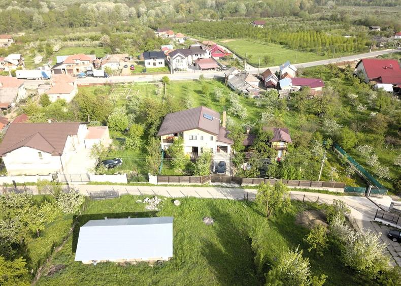 Vila P + M / Malu cu Flori / Capu Coastei / anexa P + M / comision 0% - 10