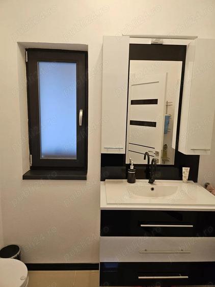 Vand casa deosebita in Selimbar - 10