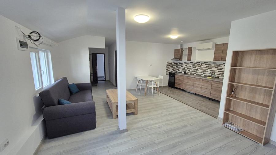 Apartament cu 3 camere, 65 mp, parcare, zona str. B.P. Hasdeu - 1