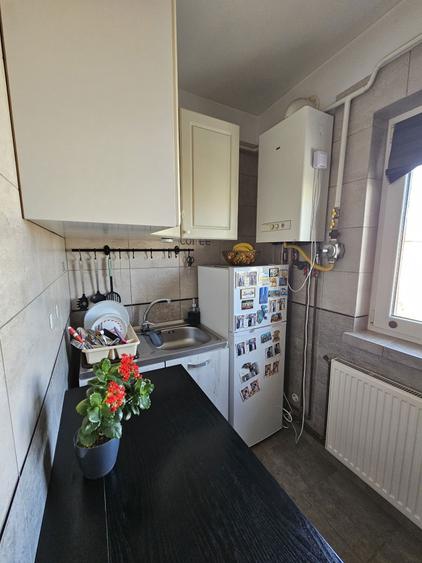 Garsoniera de vanzare,Rovine - 6