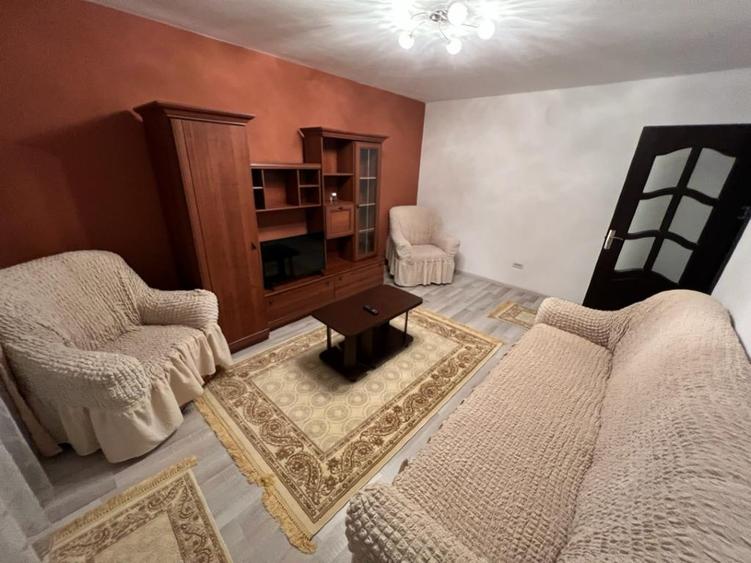 Inchiriez apartament 3 camere  - 9