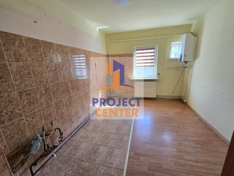 Apartament 3 camere, Exercitiu, confort 1, stradal, fond nou - 1