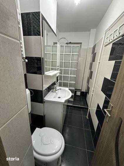 Inchiriez Apartament 2 camere , zona centrala, parter - 5