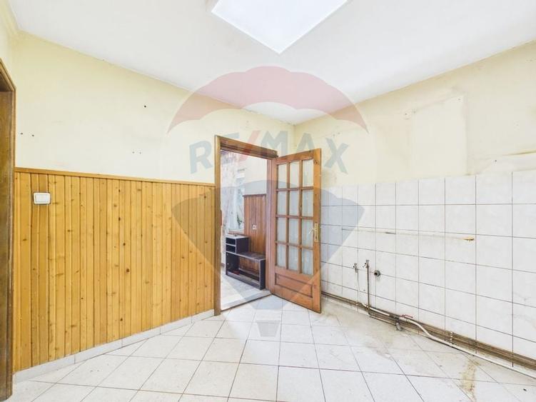 Casă cu curte de vanzare Ferentari- Salaj - 9