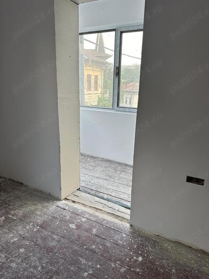 Inchiriez spa?iu comercial in oras, Campulung Muscel - 1