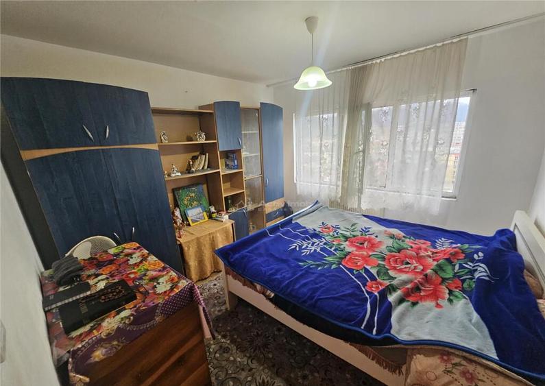 Resita, 2 Cam. Cf. 1, Mobilat Utilat, Bulevard, Micro 2 - 3