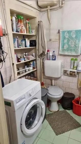 Casa de vanzare cu 4 camere in zona 14 Mai - 5