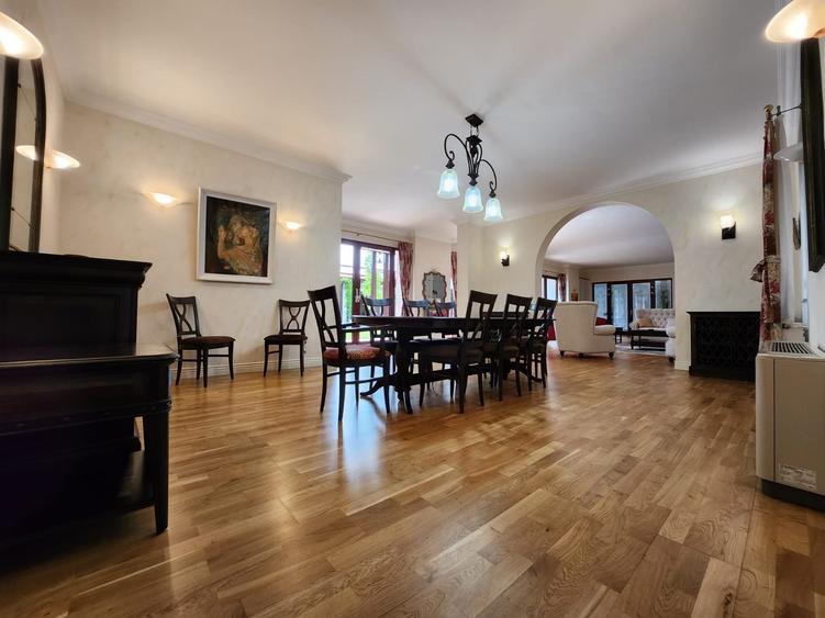 Baneasa Vila cu piscina si curte interioara - 3