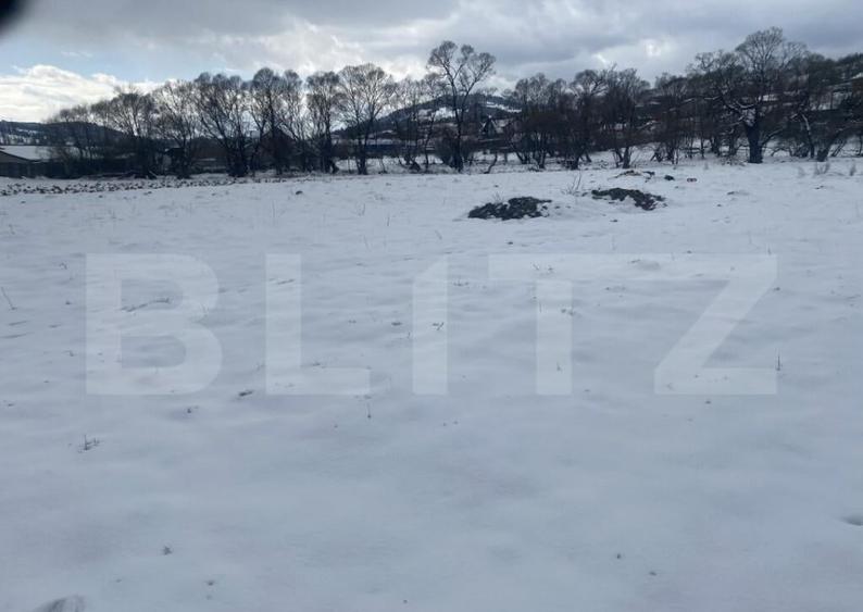 Teren intravilan de vanzare, 4000 mp, zona Vatra Dornei - St - 3