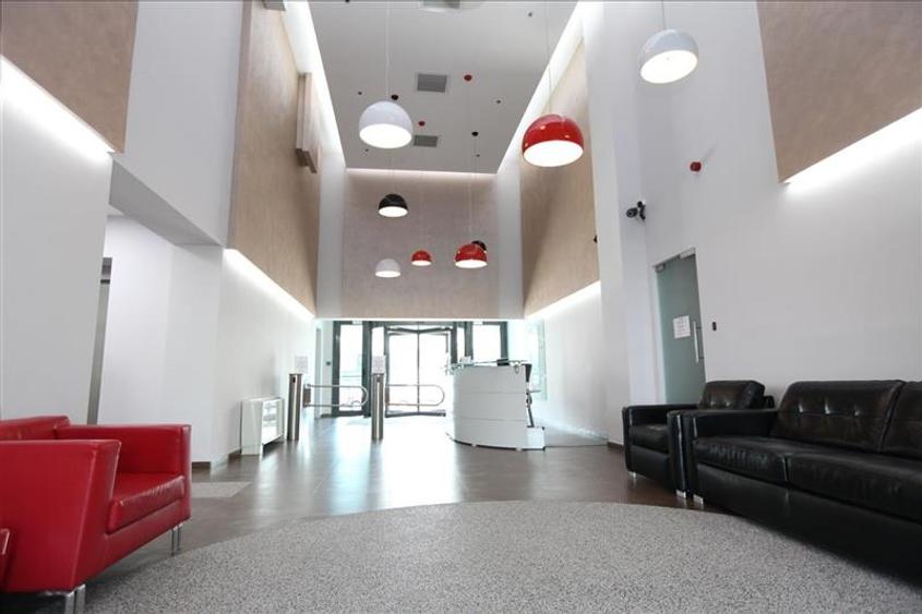 Vanzare cladire birouri zona Pipera Tunari - 2