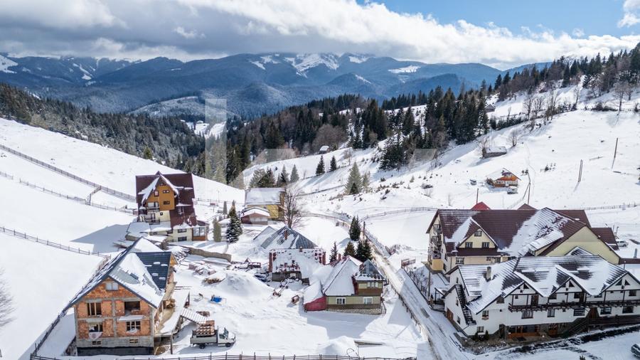 Oportunitate Investiție I Teren 4.000 mp în Fundata I 0% COMISION - 1