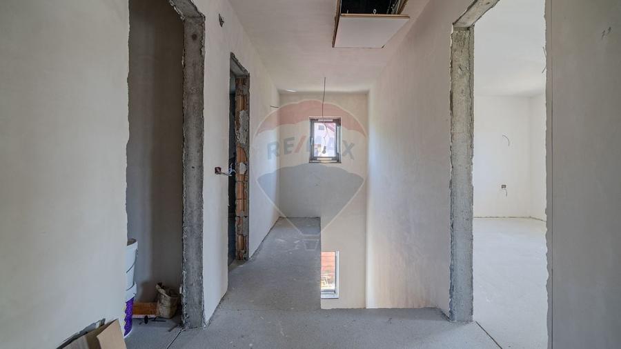 Locatie premium in Sanpetru, casa noua - Comision 0% - 12