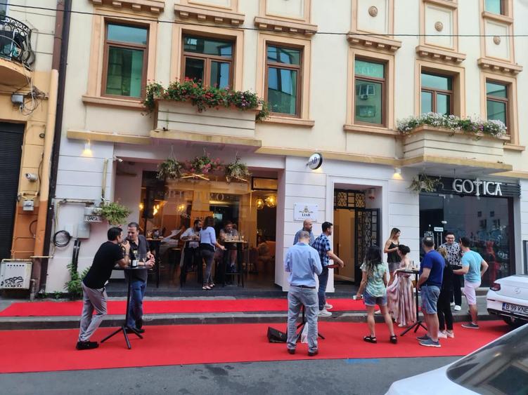 Spatiu comercial stradal Universitate, strada Coltei 44 - 9