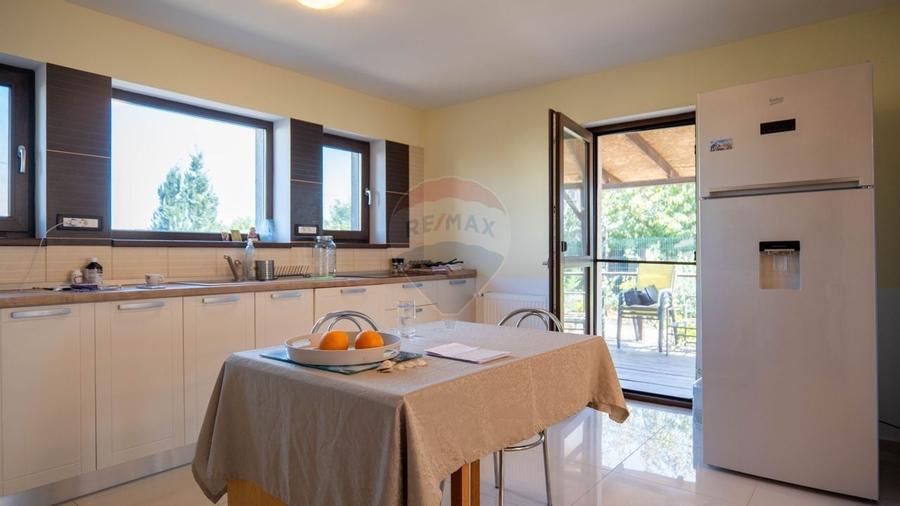 Branesti - vanzare vila deosebita cu 4 camere- Autostrada Soarelui - 21