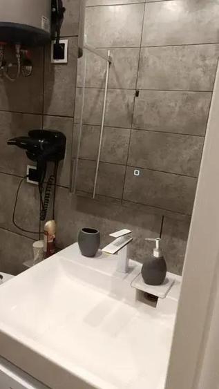 Oferim garsoniera de inchiriat in zona Eroii Revolutiei - 3