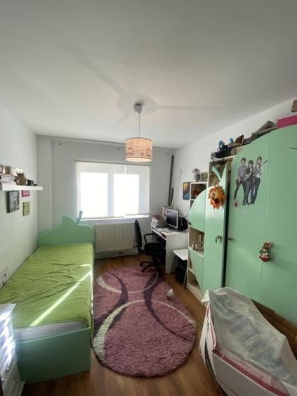 Vanzare apartament 3 camere Etaj 1 Tractorul Brasov - 8