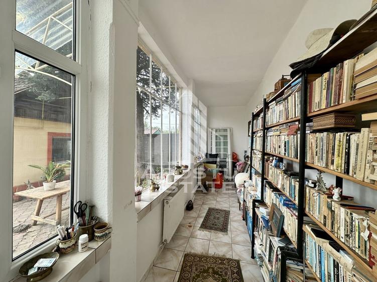 Casa cu anexa si teren 1457 in localitatea Carani - 6