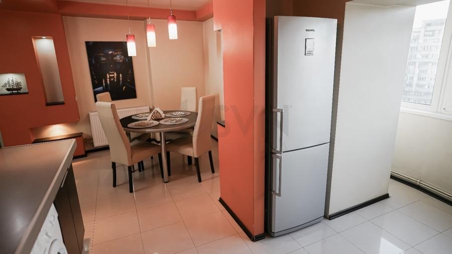 REA1018530 Bd Unirii l Apartament 4 camere l Vedere stradala - 4