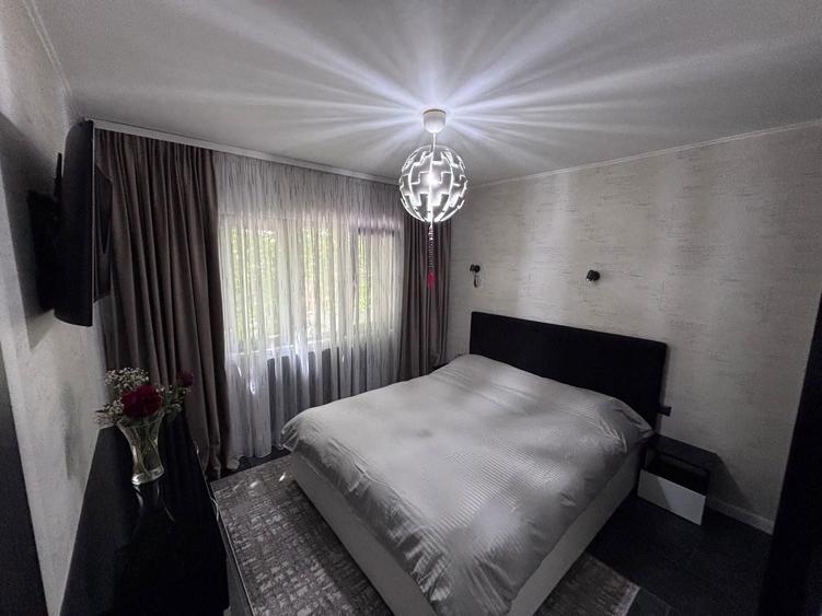 Apartament Bloc 133 , Strada Matei Basarab - 4