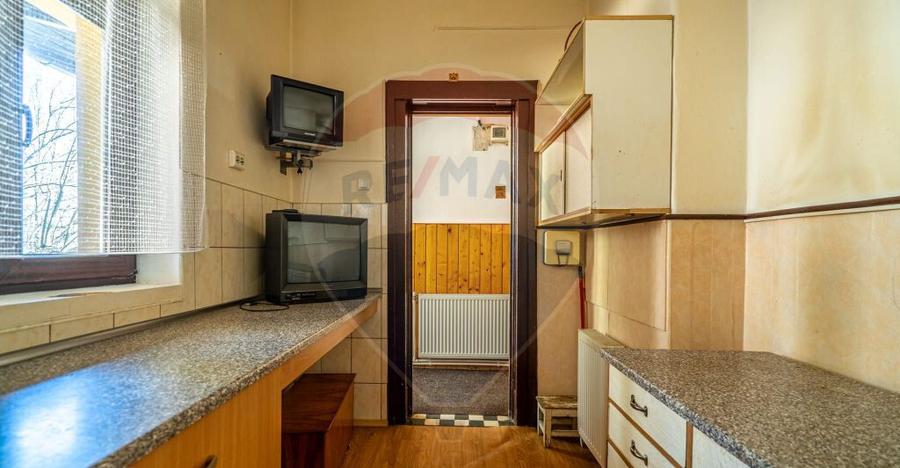 VILA! Investitie - pretabil pensiune SINAIA- zona aprecia... - 9