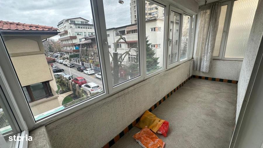 Bd. Ion Mihalache, Apartament 3 camere decomandat - 70 mp - etaj 2/4 - 8