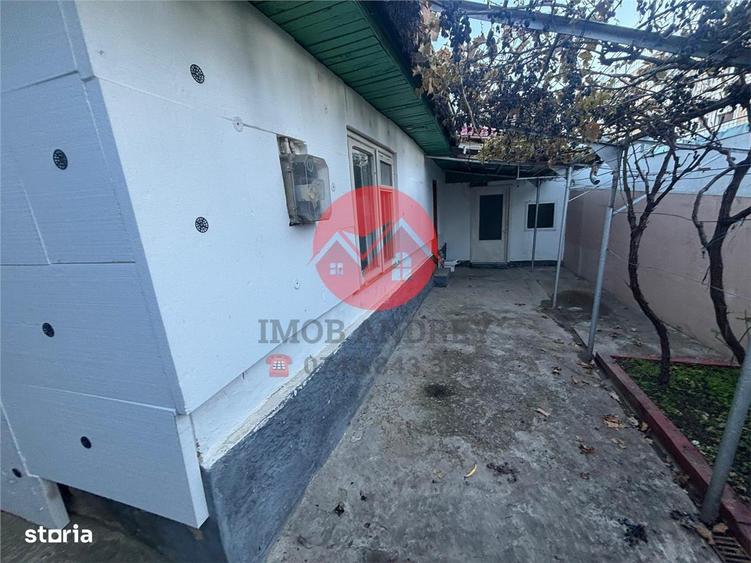 Casa de vanzare zona Centrala, 3 camere, teren 184 mp - 6