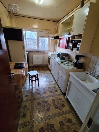 APARTAMENT 3 CAMERE-TRAFIC GREU-ELECTROMAGNETICA-2 BAI-REABILITAT - 2