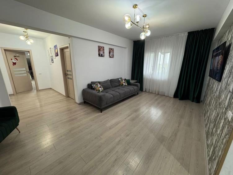 Apartament de vanzare 3 camere - 1