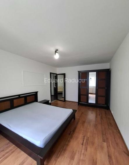 Apartament de 3 camere modern, decomandat fix lang? metrou si 41 - Crangasi Apartament de 3 camere modern, decomandat fix lang? metrou si 41 - Crangasi