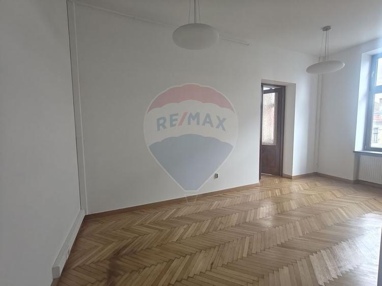 Spatiu de birouri, 59 mp,  ultracentral, de inchiriat - 5