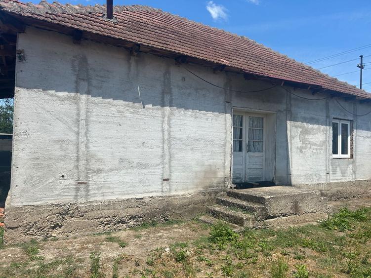 Vand casa la tara - 2