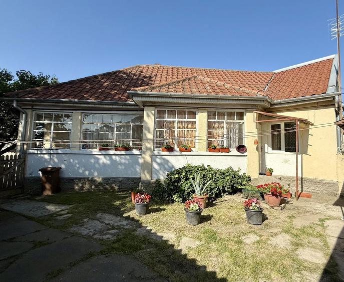 Casa zona functionarilor/ schimb la apartament - 1